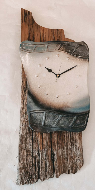 Uhr antrazit auf Holz_Galerie.jpg